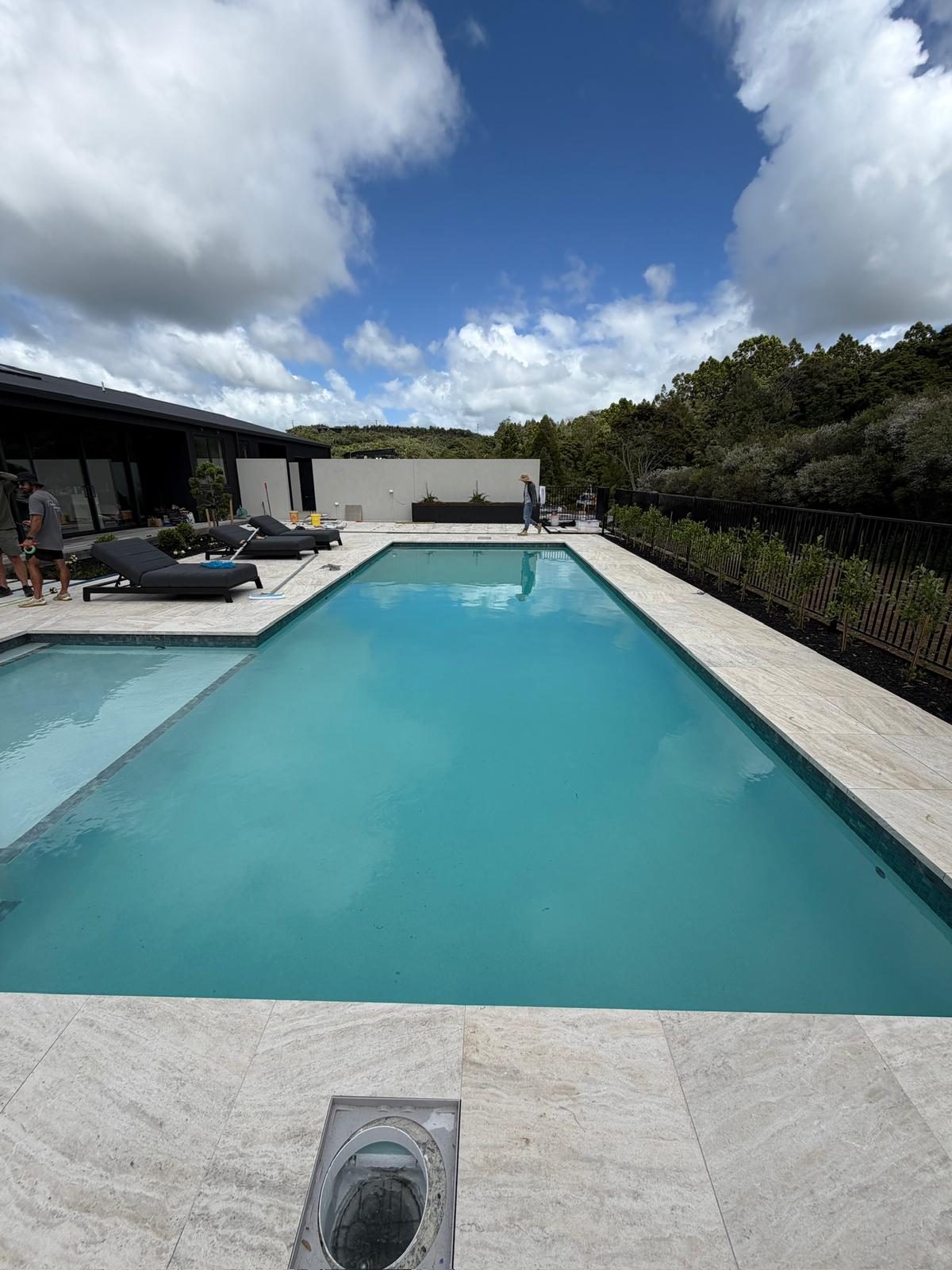 Pool & spa, travertine surrounds